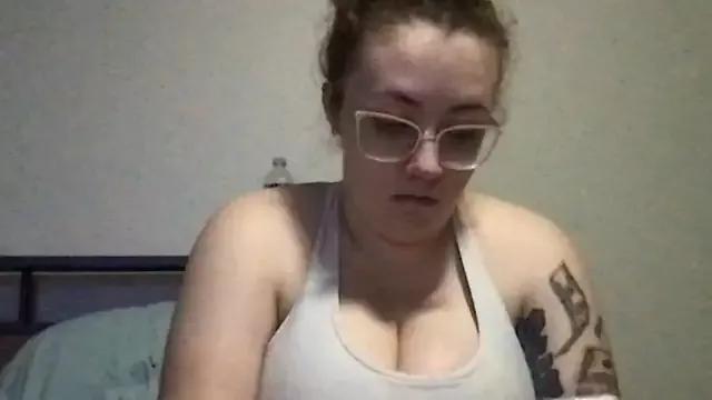 sexykatelynmoody from StripChat is Freechat