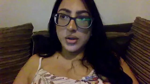 Girls: discover live performances with matured cam models, from teasing to fixations, in a variety of stunning live sex cams.