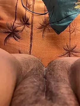 Girls: discover live performances with matured cam models, from teasing to fixations, in a variety of stunning live sex cams.