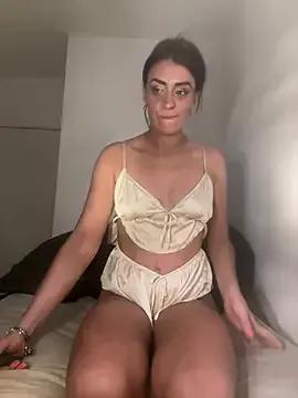 SexyyyBexx from StripChat is Freechat