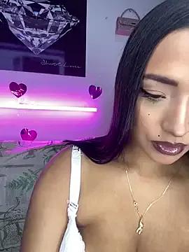 Girls: discover live performances with matured cam models, from teasing to fixations, in a variety of stunning live sex cams.