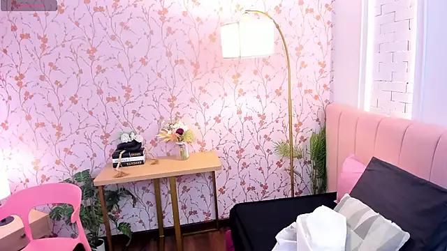 Girls: discover live performances with matured cam models, from teasing to fixations, in a variety of stunning live sex cams.