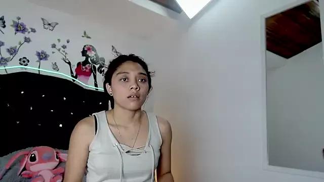 Girls: discover live performances with matured cam models, from teasing to fixations, in a variety of stunning live sex cams.