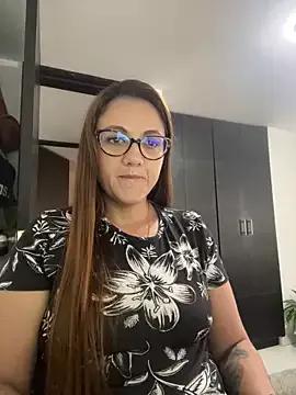 Girls: discover live performances with matured cam models, from teasing to fixations, in a variety of stunning live sex cams.