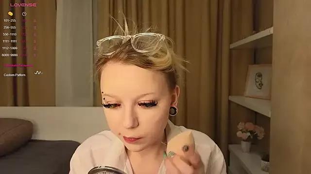Girls: discover live performances with matured cam models, from teasing to fixations, in a variety of stunning live sex cams.