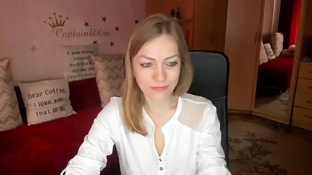 SilviaEyes from StripChat is Freechat