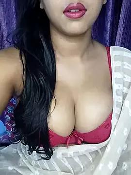 Girls: discover live performances with matured cam models, from teasing to fixations, in a variety of stunning live sex cams.