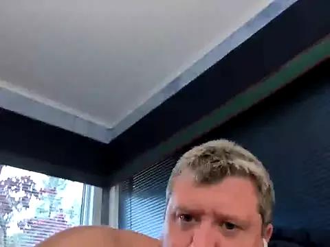 Single_White_Male from StripChat is Freechat