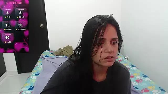 Girls: discover live performances with matured cam models, from teasing to fixations, in a variety of stunning live sex cams.