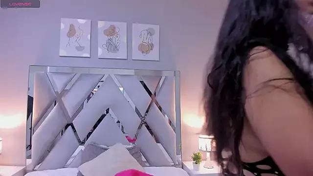 Slutty_Bby from StripChat is Freechat