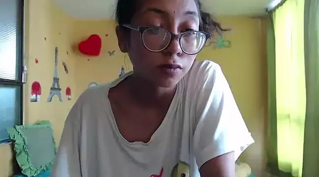 Girls: discover live performances with matured cam models, from teasing to fixations, in a variety of stunning live sex cams.