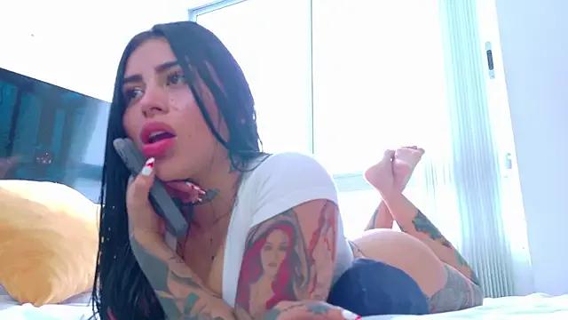 Girls: discover live performances with matured cam models, from teasing to fixations, in a variety of stunning live sex cams.