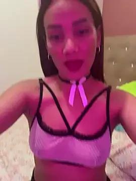 Girls: discover live performances with matured cam models, from teasing to fixations, in a variety of stunning live sex cams.