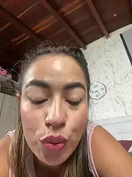 Girls: discover live performances with matured cam models, from teasing to fixations, in a variety of stunning live sex cams.