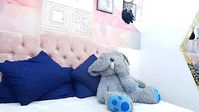 SofiAndersson from StripChat is Freechat