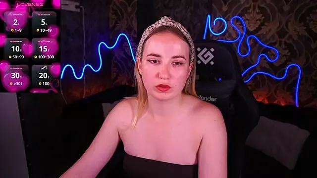 SofieBloom from StripChat is Freechat