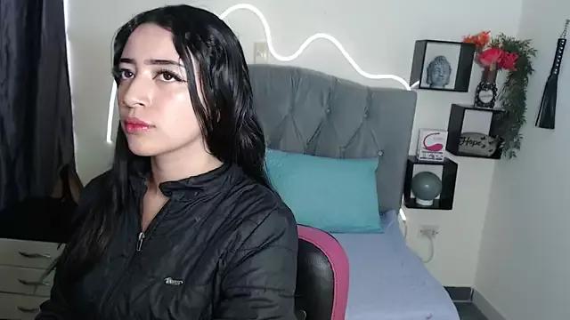 Girls: discover live performances with matured cam models, from teasing to fixations, in a variety of stunning live sex cams.