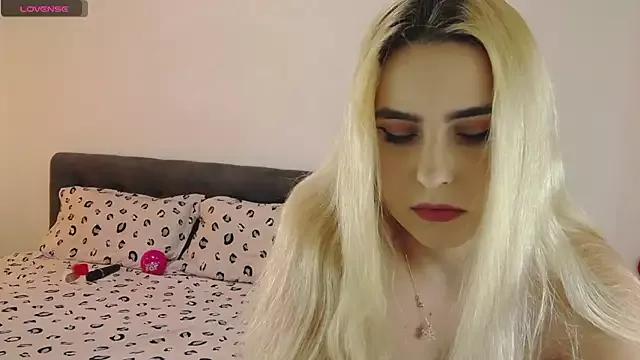 Girls: discover live performances with matured cam models, from teasing to fixations, in a variety of stunning live sex cams.