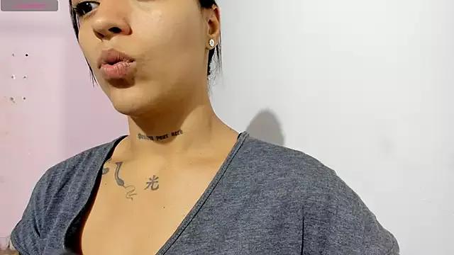 Girls: discover live performances with matured cam models, from teasing to fixations, in a variety of stunning live sex cams.