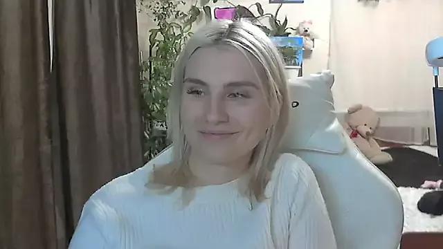 Girls: discover live performances with matured cam models, from teasing to fixations, in a variety of stunning live sex cams.