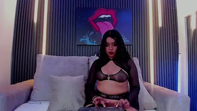SophieRousee_ from StripChat is Freechat