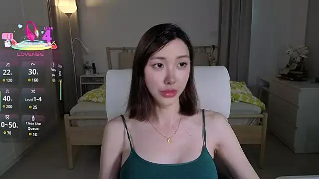 sophieworld from StripChat is Freechat