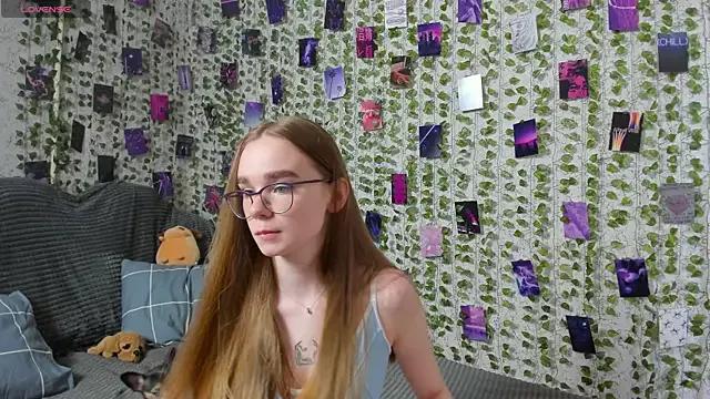 Girls: discover live performances with matured cam models, from teasing to fixations, in a variety of stunning live sex cams.