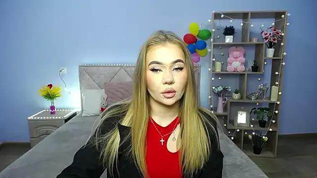 Girls: discover live performances with matured cam models, from teasing to fixations, in a variety of stunning live sex cams.