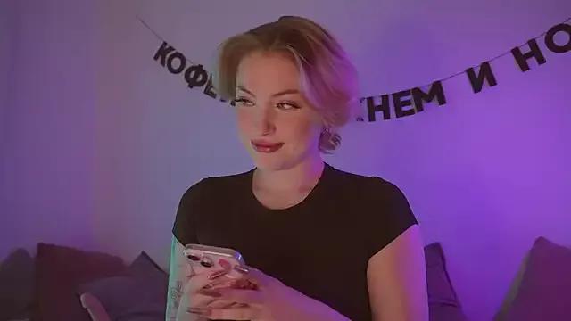 Girls: discover live performances with matured cam models, from teasing to fixations, in a variety of stunning live sex cams.