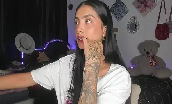 Girls: discover live performances with matured cam models, from teasing to fixations, in a variety of stunning live sex cams.