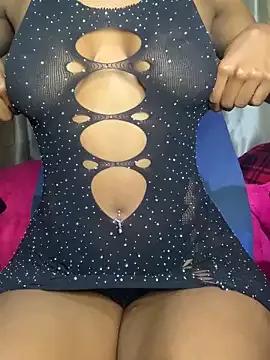 StrawberryXpeach from StripChat is Freechat