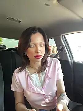 Girls: discover live performances with matured cam models, from teasing to fixations, in a variety of stunning live sex cams.