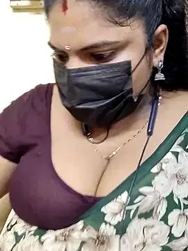 sun-flower from StripChat is Freechat
