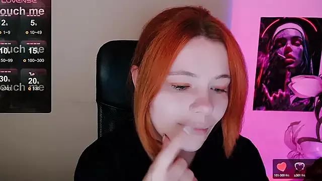 Sun_Alexia from StripChat is Freechat