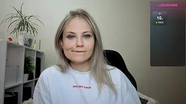 Sunny_bunny6 from StripChat