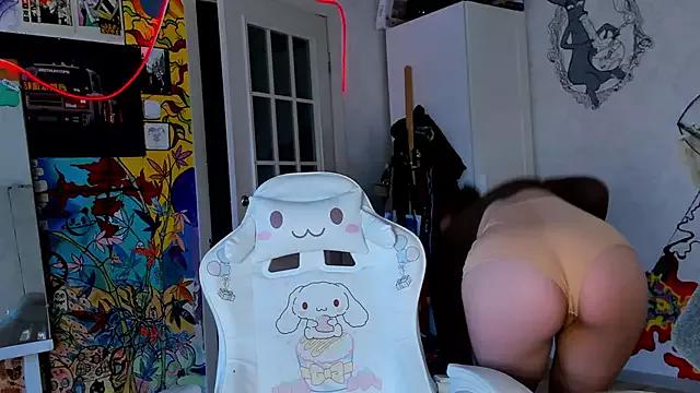 Sunny_Mouse_ from StripChat