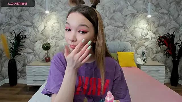 Girls: discover live performances with matured cam models, from teasing to fixations, in a variety of stunning live sex cams.