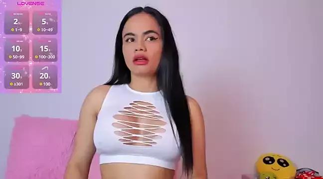 Girls: discover live performances with matured cam models, from teasing to fixations, in a variety of stunning live sex cams.