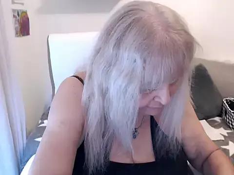 SusiLifeXXX from StripChat is Freechat