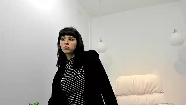 SuzzyC from StripChat