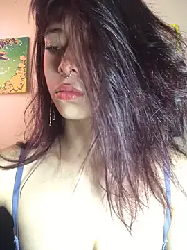 SuzzyyM on StripChat