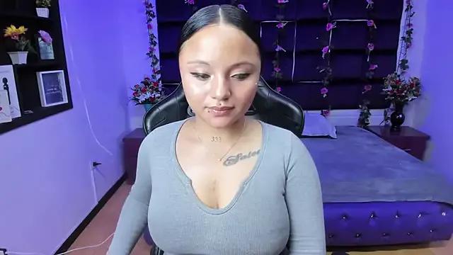 Girls: discover live performances with matured cam models, from teasing to fixations, in a variety of stunning live sex cams.