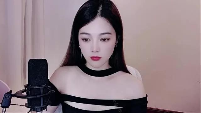 sweet-baby from StripChat