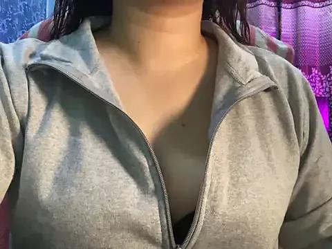 Girls: discover live performances with matured cam models, from teasing to fixations, in a variety of stunning live sex cams.