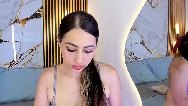 Girls: discover live performances with matured cam models, from teasing to fixations, in a variety of stunning live sex cams.