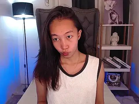 Sweet_kittyxx from StripChat