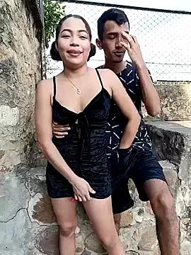 sweet_outdoor_charm from StripChat