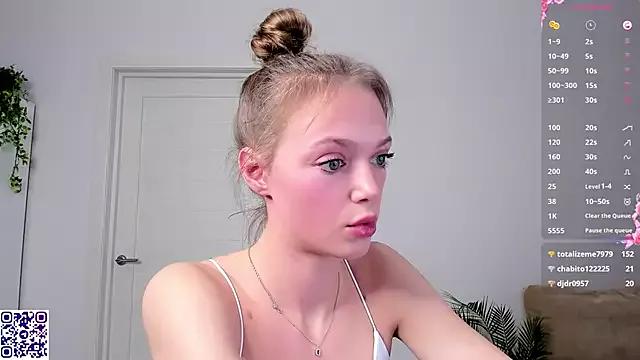Girls: discover live performances with matured cam models, from teasing to fixations, in a variety of stunning live sex cams.