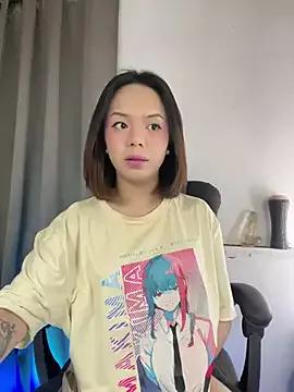 SweetCheska19 from StripChat