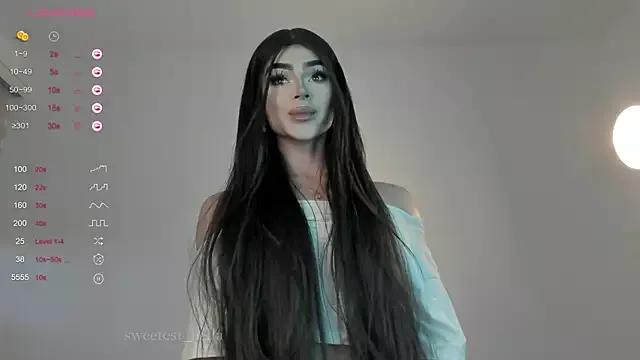 Girls: discover live performances with matured cam models, from teasing to fixations, in a variety of stunning live sex cams.